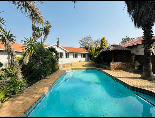 3 BEDROOM PROPERTY TO RENT IN COUNTRY VIEW